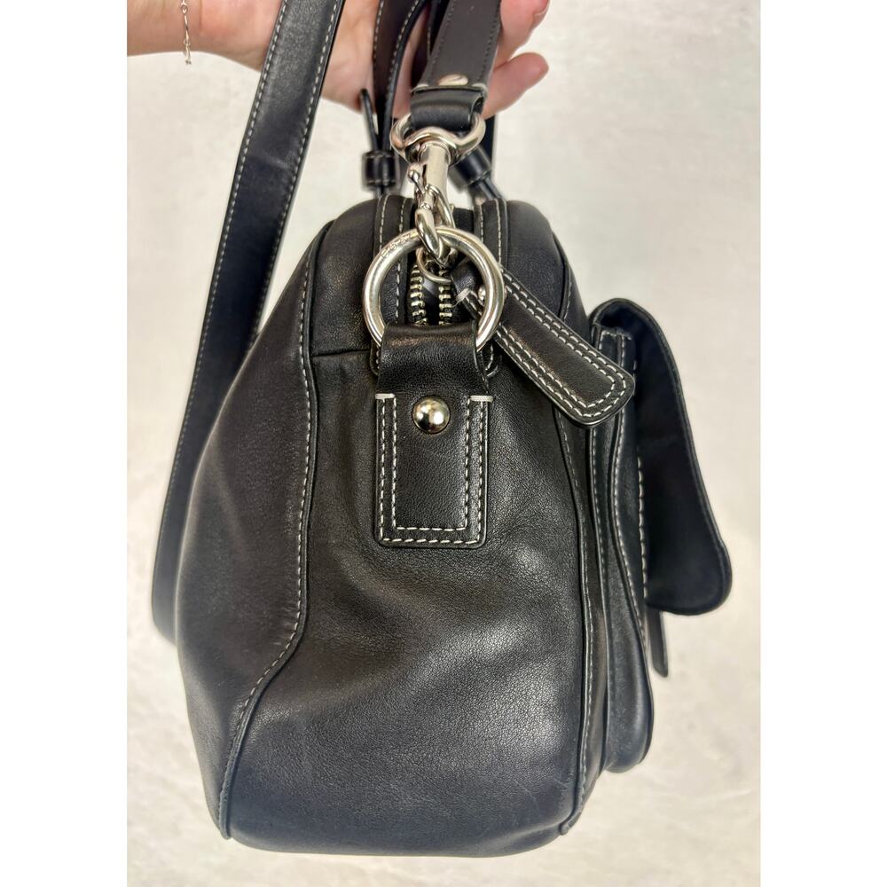 Coach Vintage Chelsea Black Leather Turnlock Satchel with Elegant Charm - Picture 3 of 16